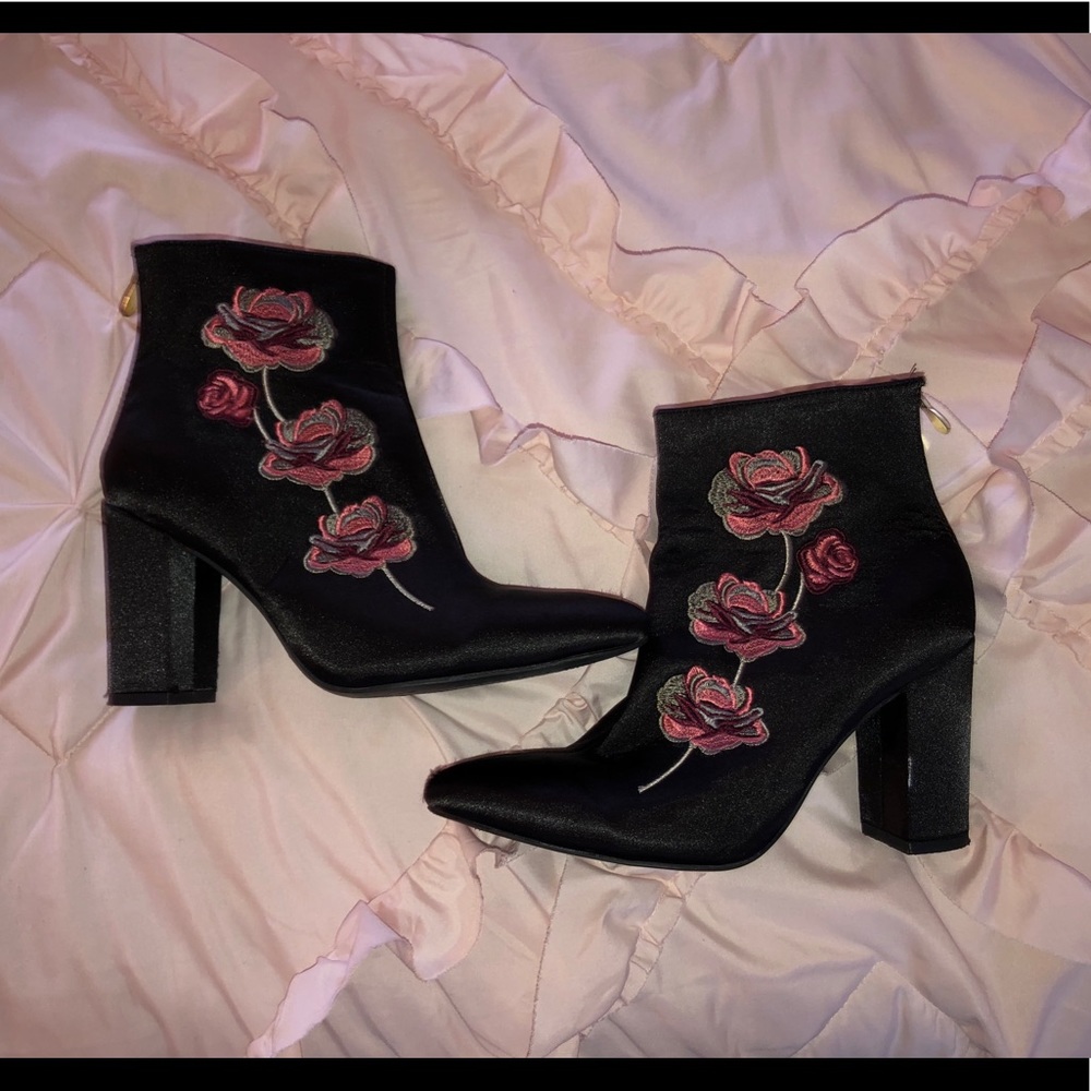 Embroidered Booties!!
